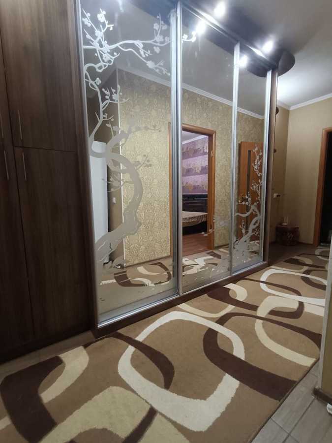 Продаж 2-кімнатної квартири 56 м², Линників, 15