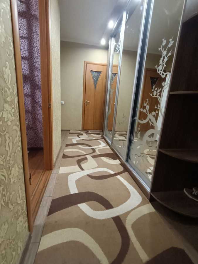 Продаж 2-кімнатної квартири 56 м², Линників, 15