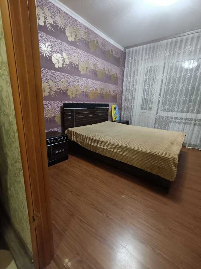 Продаж 2-кімнатної квартири 56 м², Линників, 15