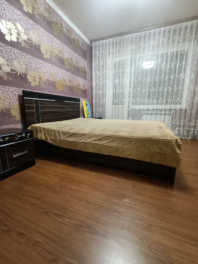 Продаж 2-кімнатної квартири 56 м², Линників, 15