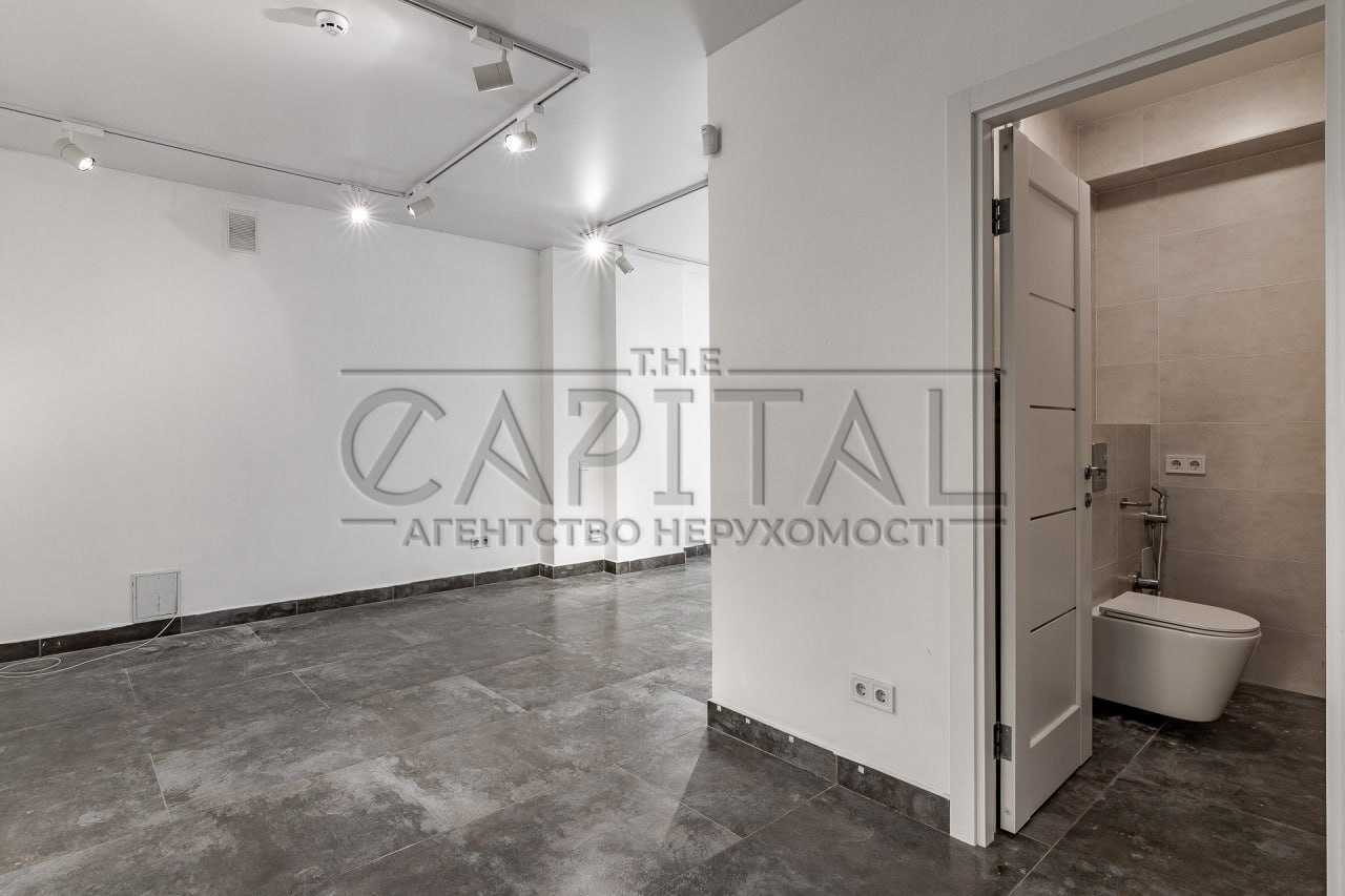 Оренда офісу 52 м², Салютна вул., 2