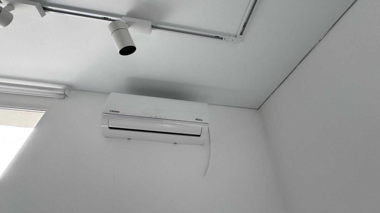 Оренда офісу 52 м², Салютна вул., 2