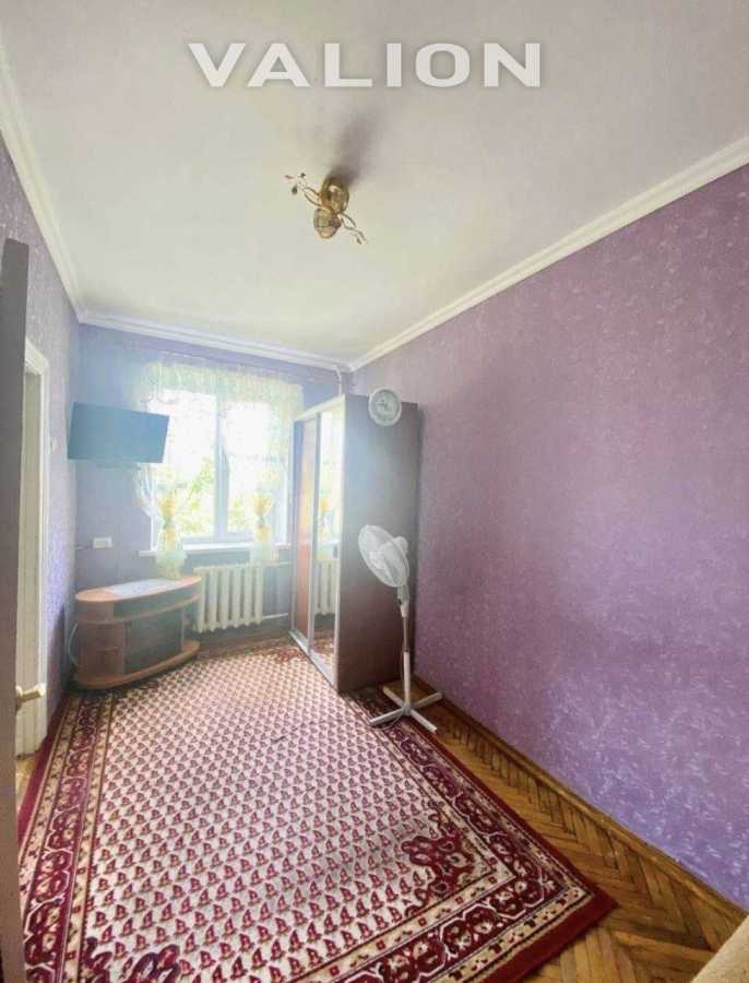 Продаж 3-кімнатної квартири 55.6 м², Новодарницька вул., 23/7