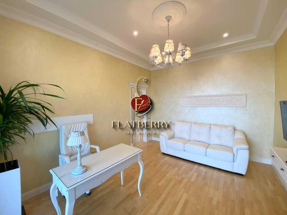 Оренда будинку 180 м², Європейська вул., 1