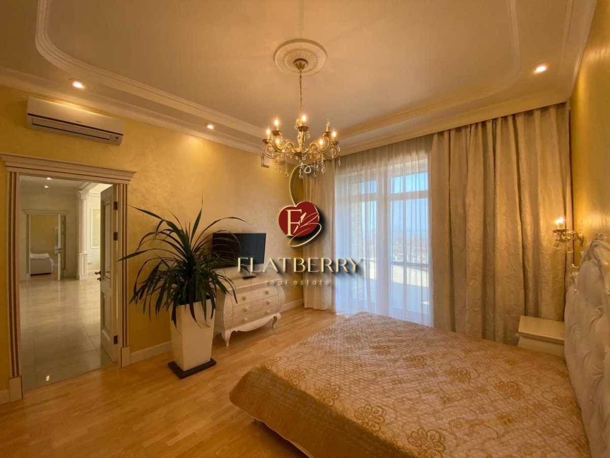 Оренда будинку 180 м², Європейська вул., 1