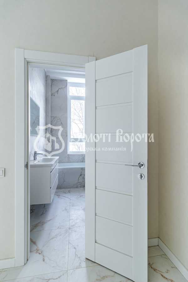 Продажа 1-комнатной квартиры 32.8 м², Дмитрия Луценко ул., 2в