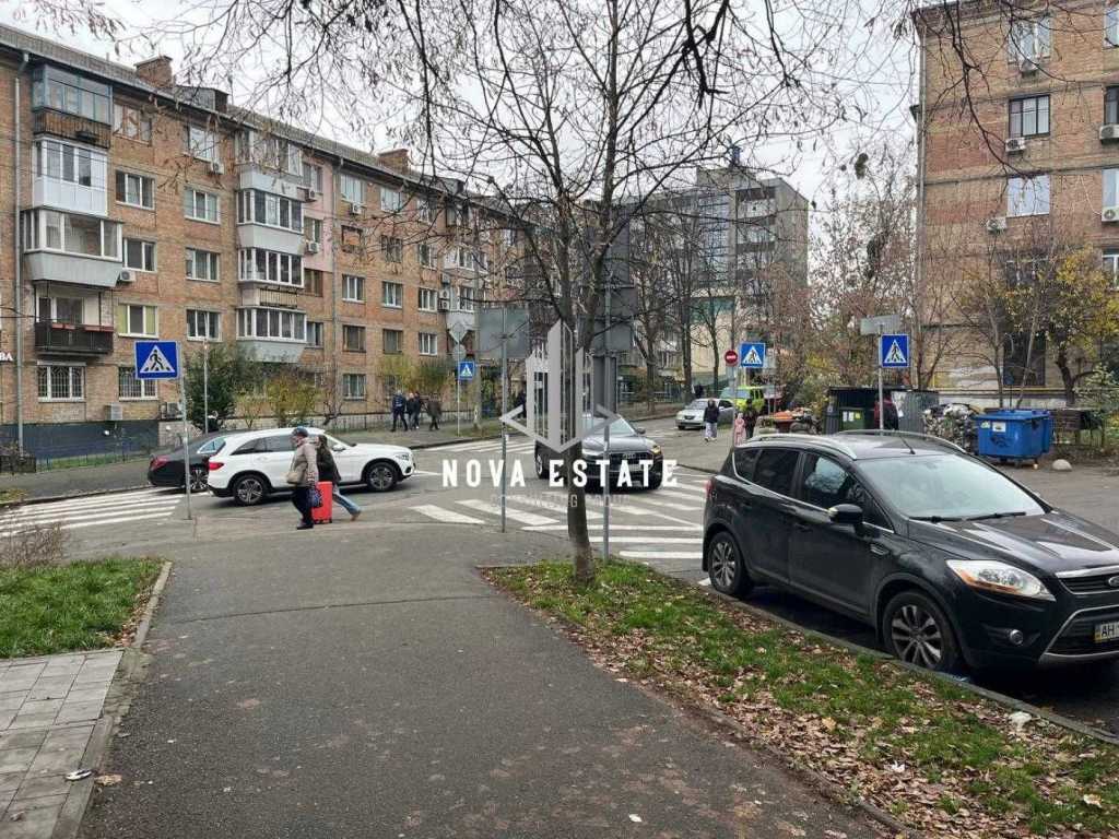 Аренда другого торгового помещения 40 м², Німанська, 4