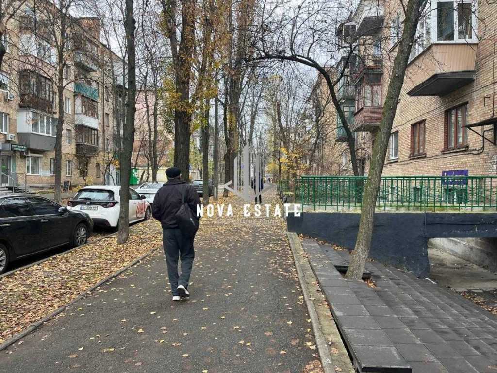 Аренда другого торгового помещения 40 м², Німанська, 4