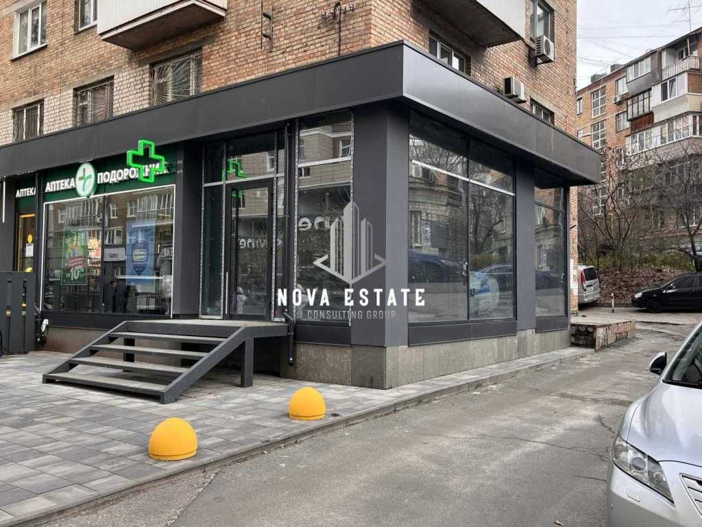 Аренда другого торгового помещения 65 м², Академика Филатова ул., 2/1