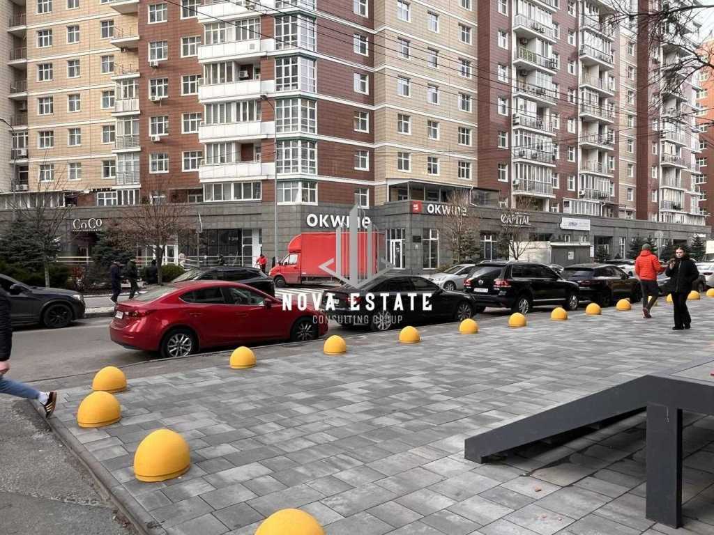 Аренда другого торгового помещения 65 м², Академика Филатова ул., 2/1