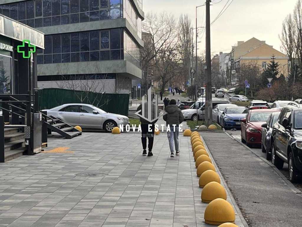 Аренда другого торгового помещения 65 м², Академика Филатова ул., 2/1