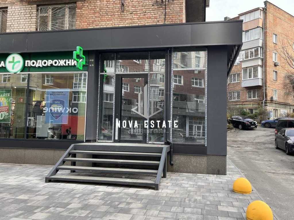 Аренда другого торгового помещения 65 м², Академика Филатова ул., 2/1