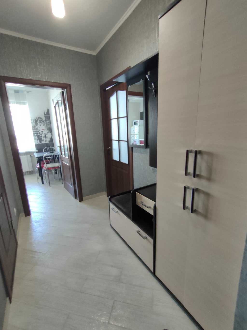 Аренда 1-комнатной квартиры 36 м², Бориса Гмыри ул., 12Б (ЖД ДУБРОВИЦА)