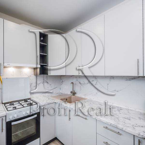 Продажа 1-комнатной квартиры 41 м², Привокзальная ул., 10