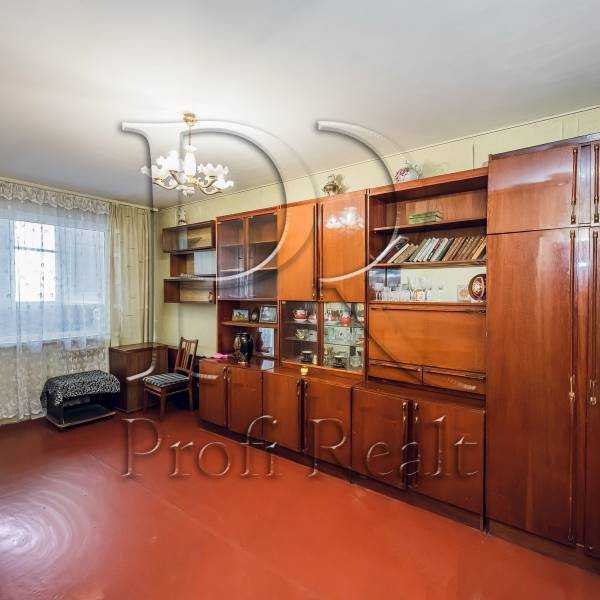 Продаж 3-кімнатної квартири 72 м², Булгакова вул., 3