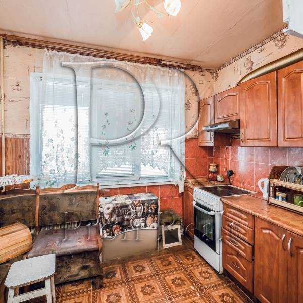 Продаж 3-кімнатної квартири 72 м², Булгакова вул., 3