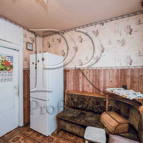 Продаж 3-кімнатної квартири 72 м², Булгакова вул., 3