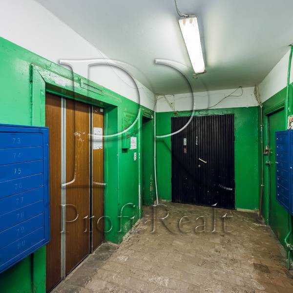 Продаж 3-кімнатної квартири 72 м², Булгакова вул., 3