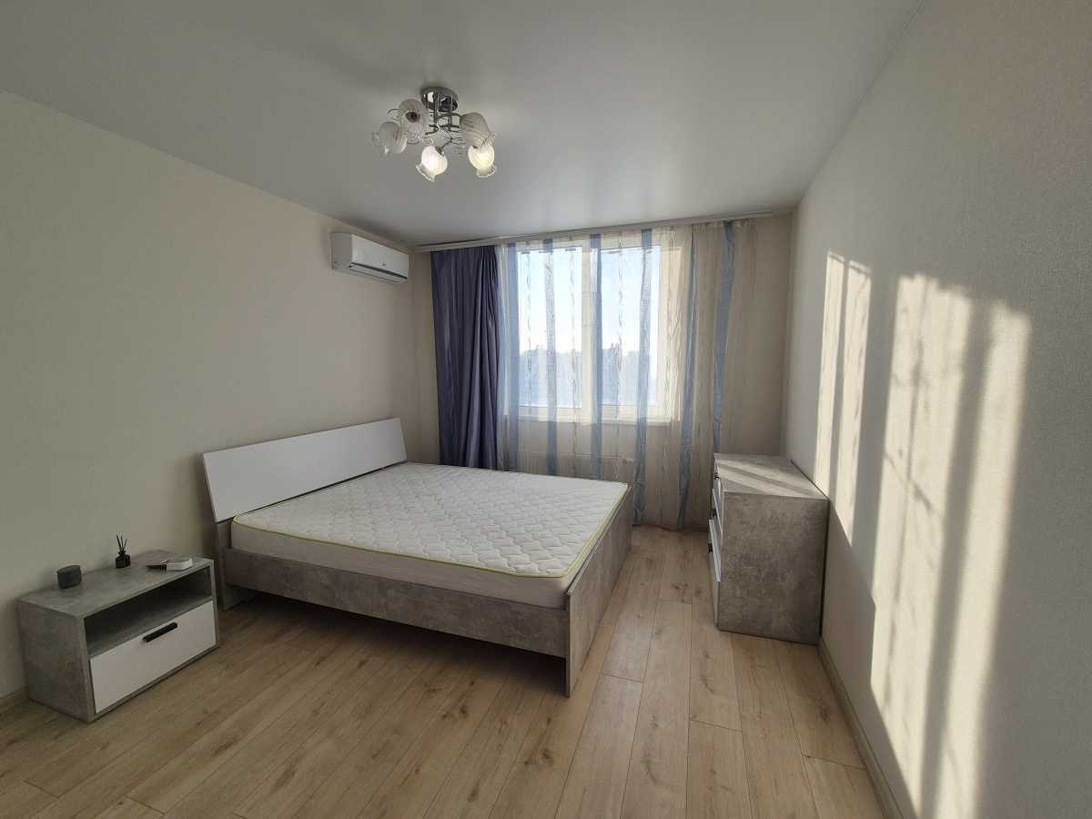 Аренда 2-комнатной квартиры 71 м², Академика Глушкова просп., 101