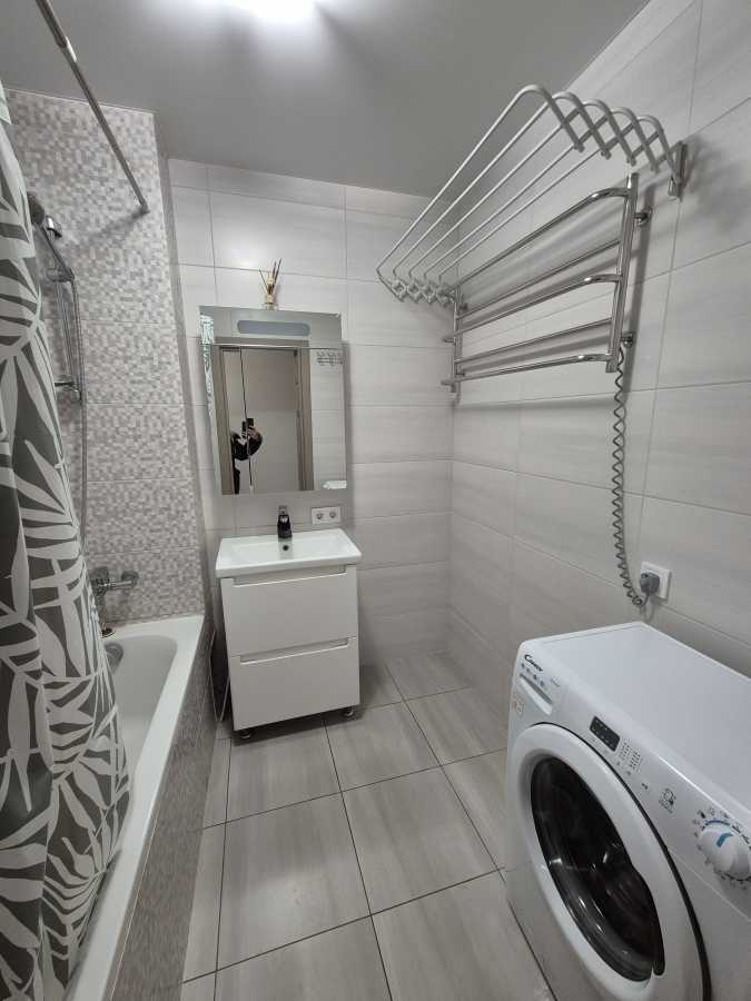 Аренда 2-комнатной квартиры 71 м², Академика Глушкова просп., 101