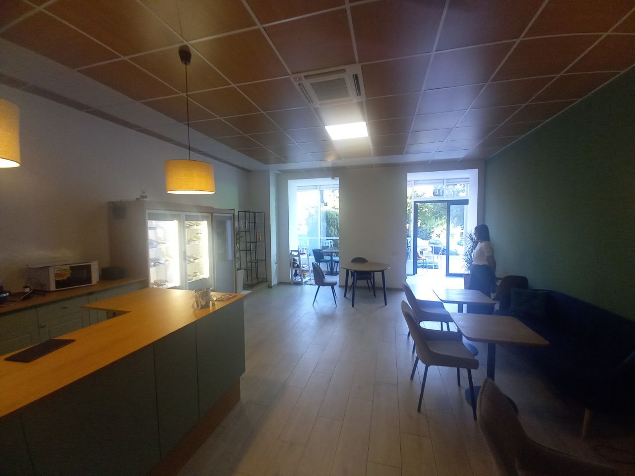 Аренда магазина 72 м², Славы бул., 2Д