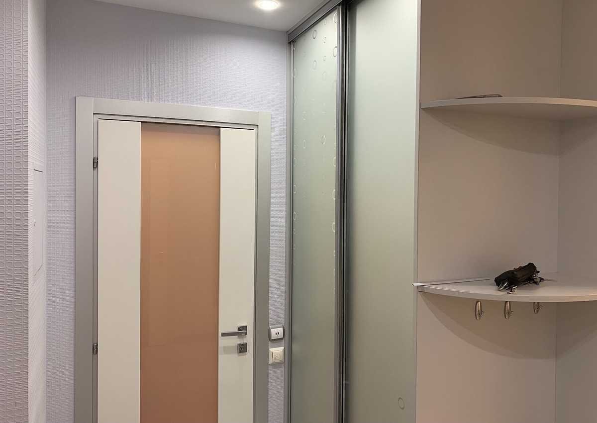 Продаж 2-кімнатної квартири 82 м², Срібнокільська вул., 22