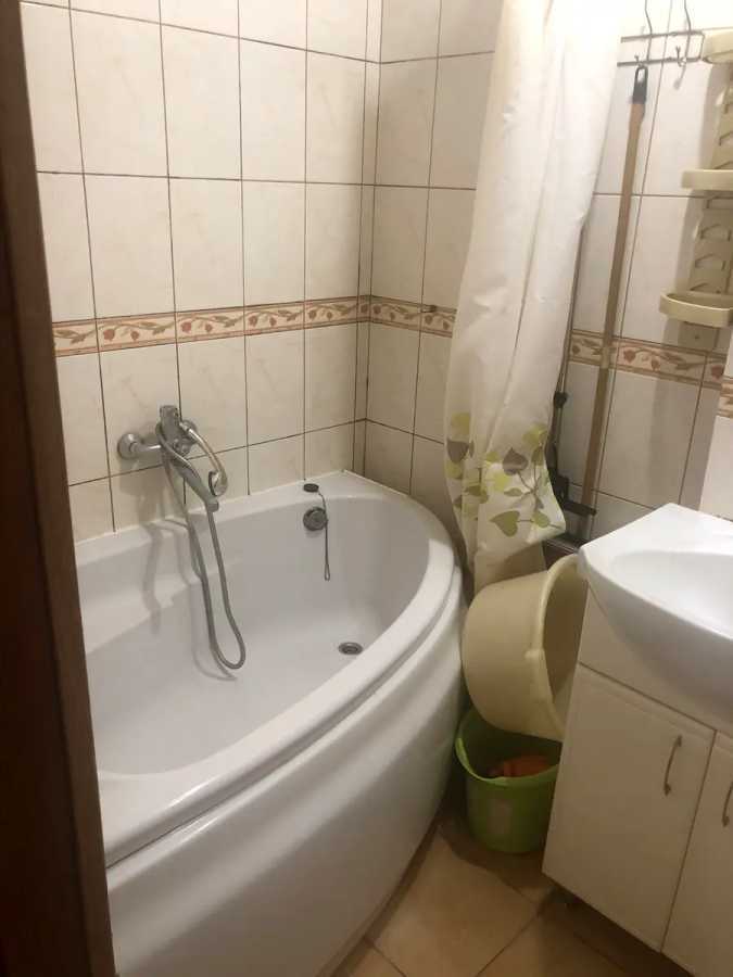 Оренда 2-кімнатної квартири 45 м², Салютна вул., 25А