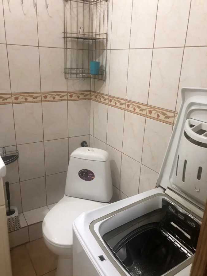 Оренда 2-кімнатної квартири 45 м², Салютна вул., 25А