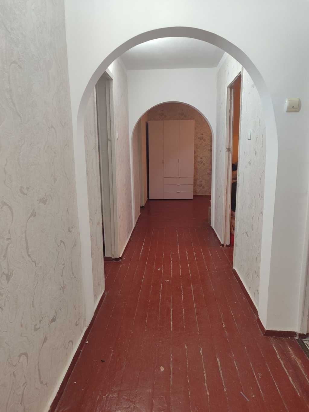 Продажа 4-комнатной квартиры 69 м², 40 років перемоги