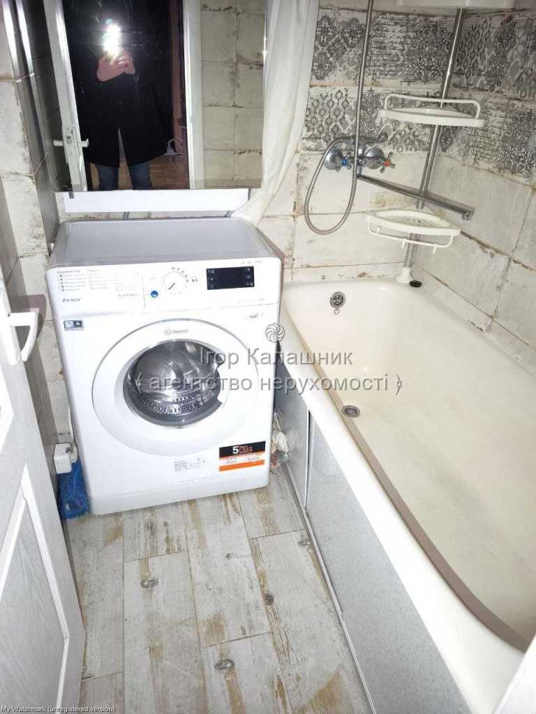 Оренда 2-кімнатної квартири 40 м², Верховної Ради бул., 16