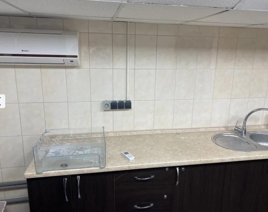 Оренда офісу 300 м², Буніна вул.