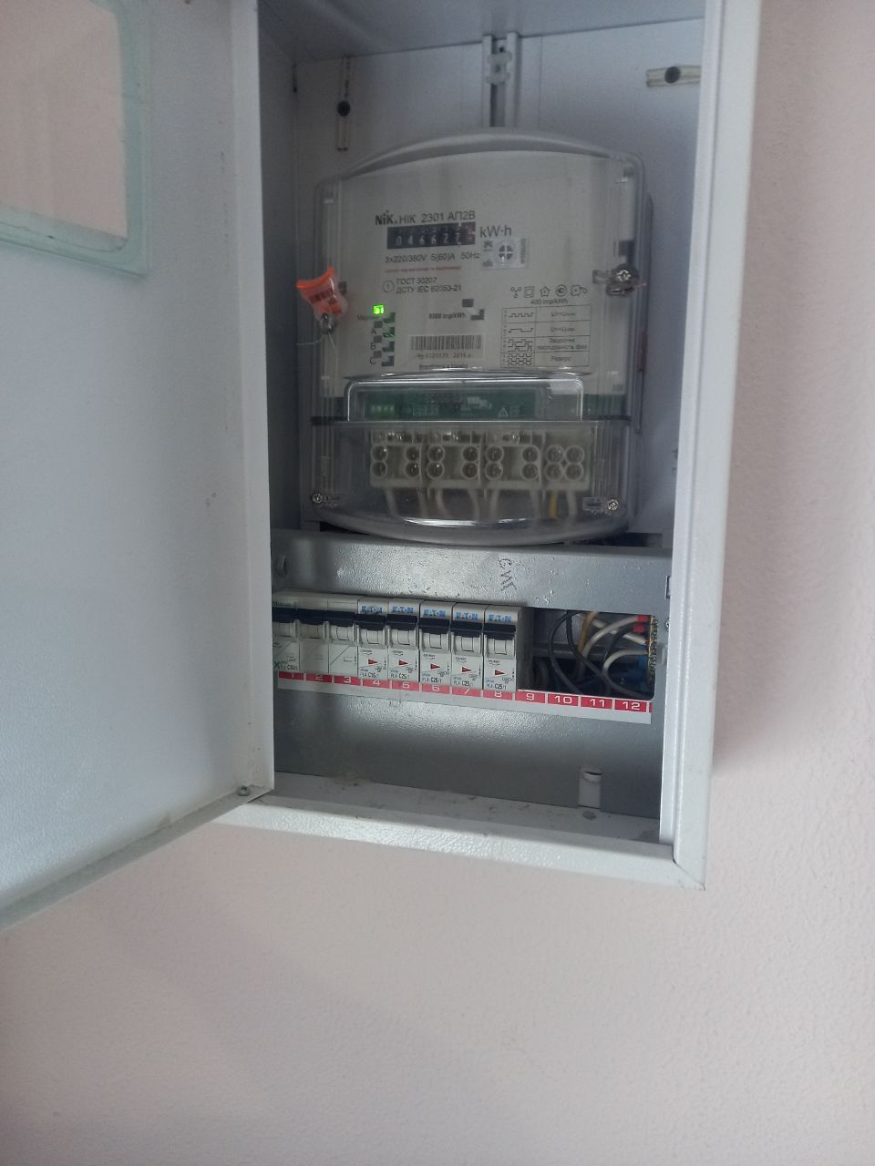 Оренда офісу 200 м², Михайла Грушевського вул., 10