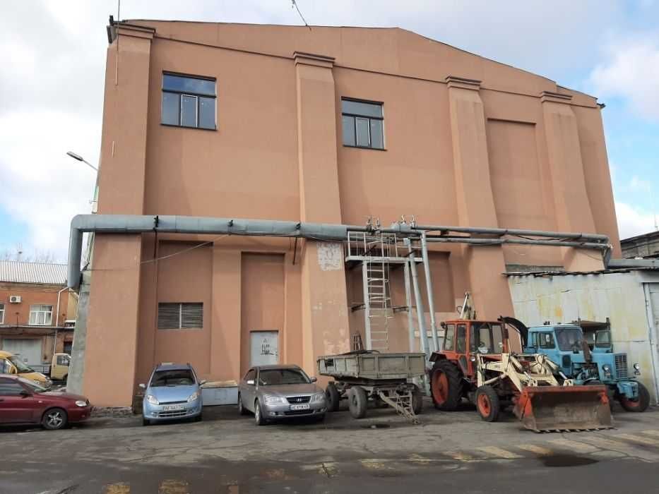 Продаж приміщення вільного призначення 3668 м², Столярова вул.