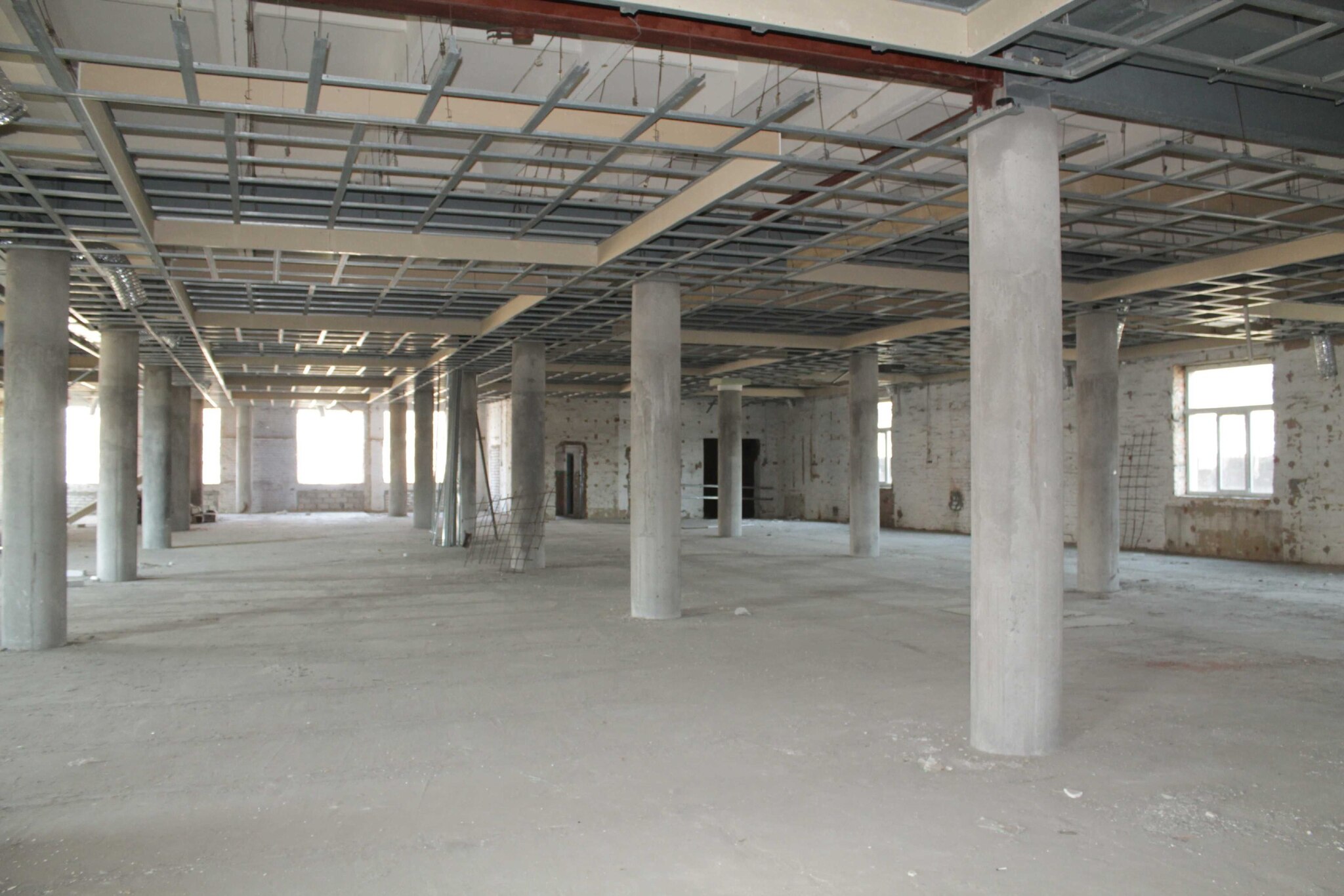 Продаж приміщення вільного призначення 3668 м², Столярова вул.