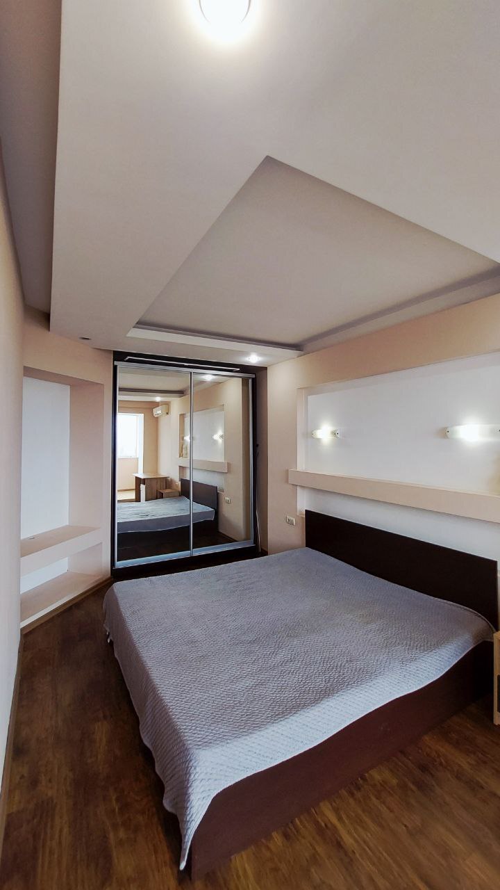 Продажа 1-комнатной квартиры 48 м², Генерала Вишневского пер., 13