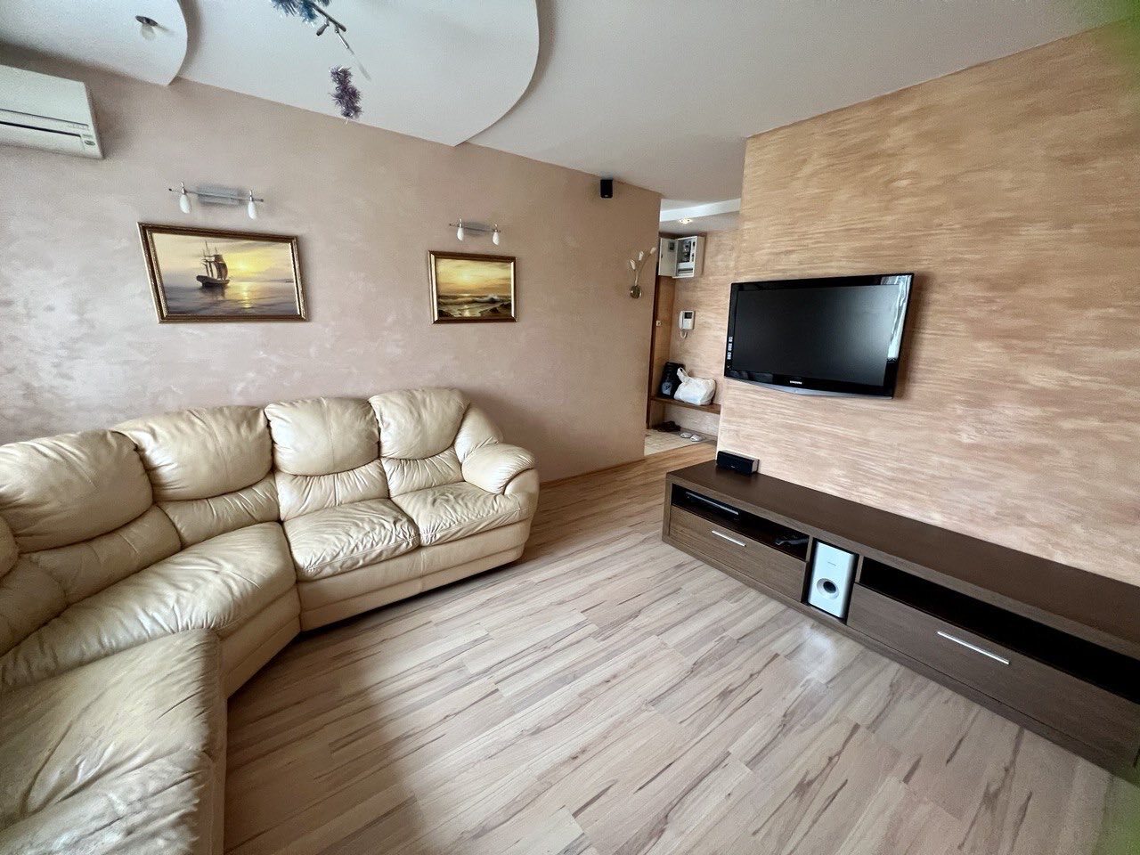 Продаж 3-кімнатної квартири 67 м², Метробудівська вул.