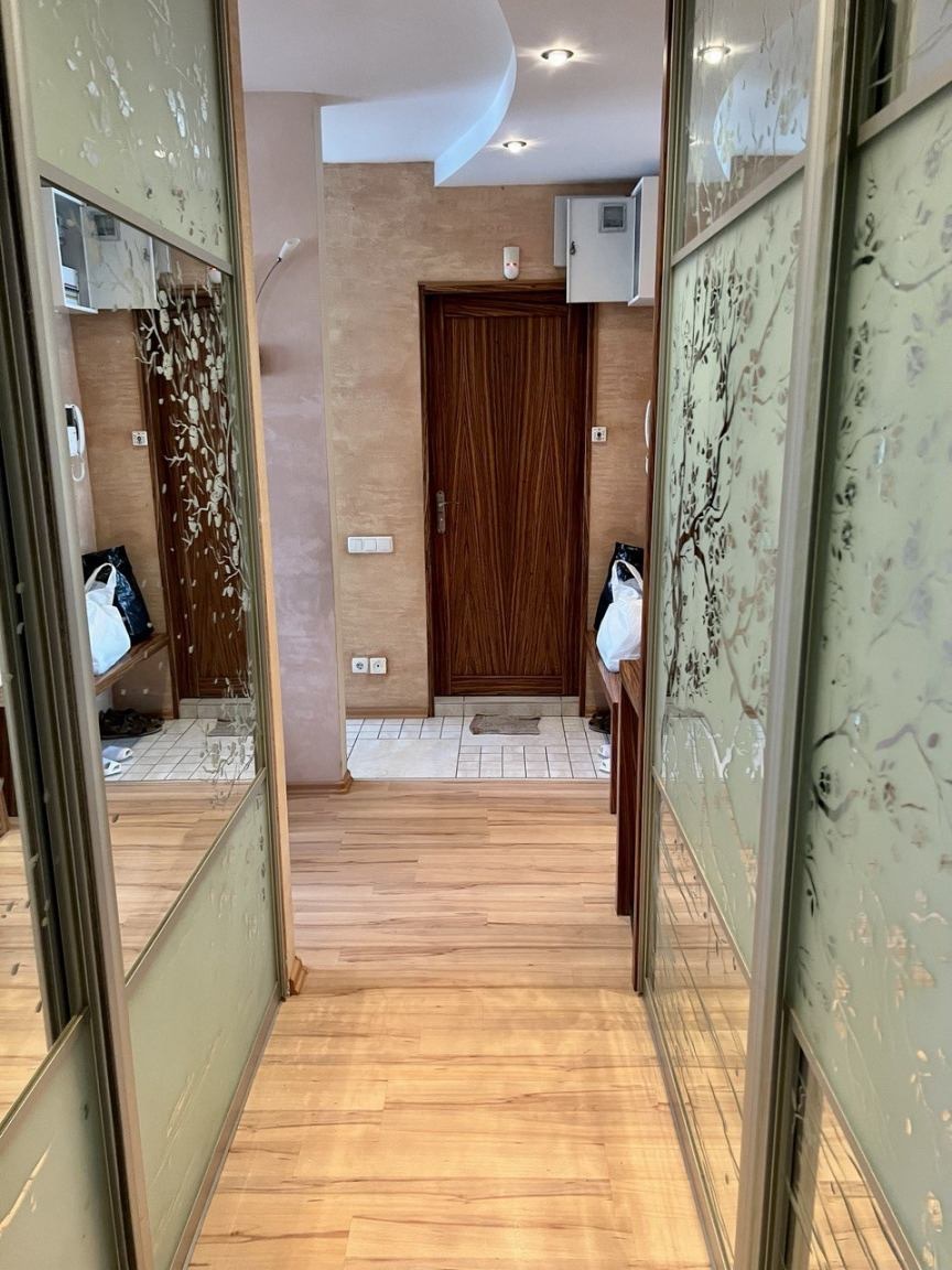 Продаж 3-кімнатної квартири 67 м², Метробудівська вул.