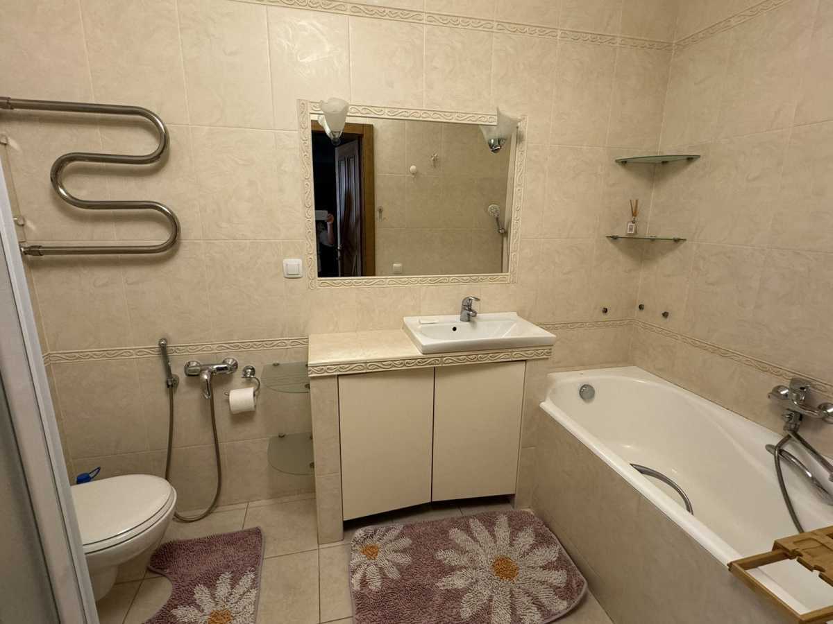 Аренда 3-комнатной квартиры 107 м², Петра Григоренко просп., 28