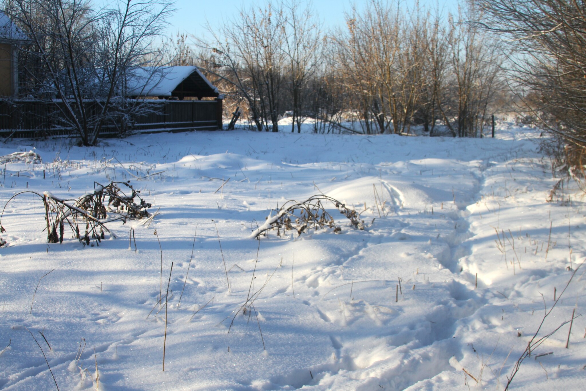 Продажа участка под индивидуальное жилое строительство 12 соток, Героев Украины ул.