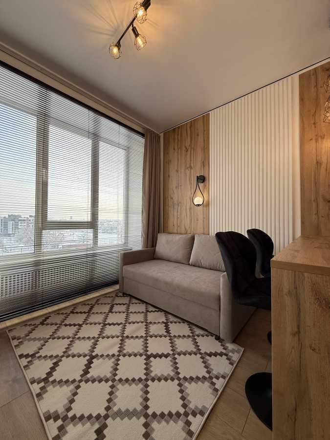 Продаж 1-кімнатної квартири 33 м², Покровська вул., 2А