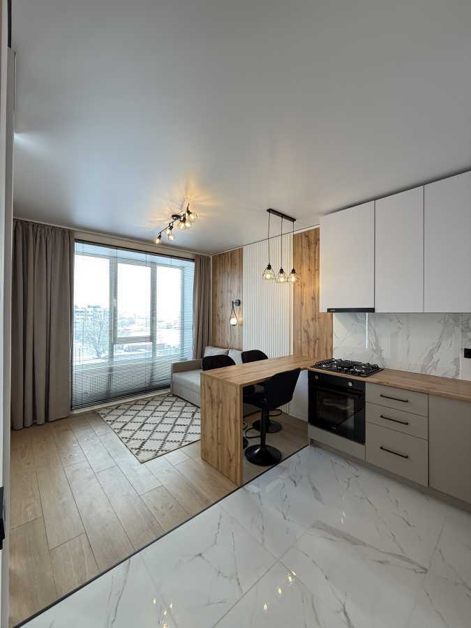 Продаж 1-кімнатної квартири 33 м², Покровська вул., 2А