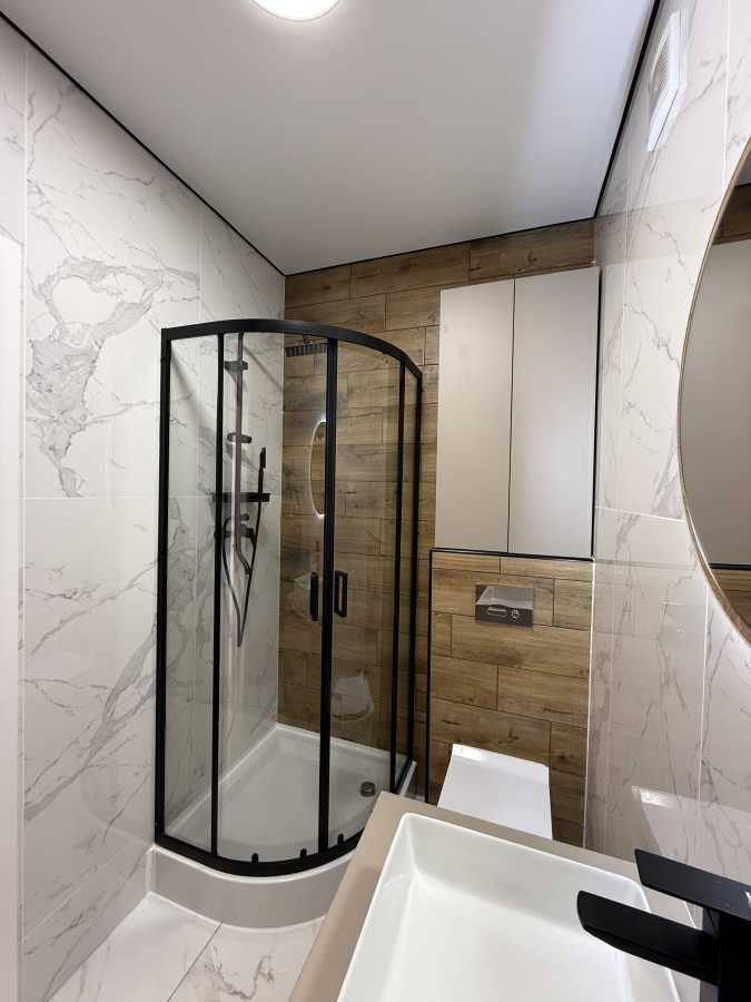 Продаж 1-кімнатної квартири 33 м², Покровська вул., 2А