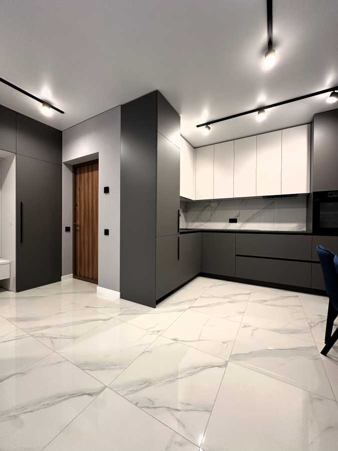 Аренда 1-комнатной квартиры 44 м², Александра Олеся ул.