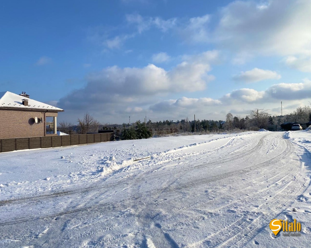 Продаж ділянки під індивідуальне житлове будівництво 10 соток