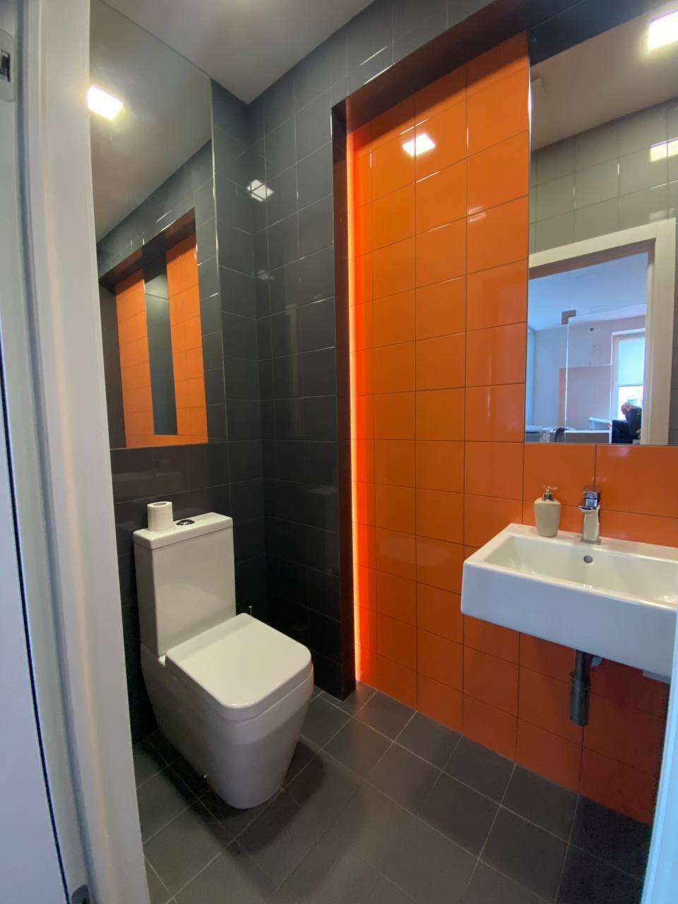 Оренда офісу 93 м², Сергія Подолинського вул.