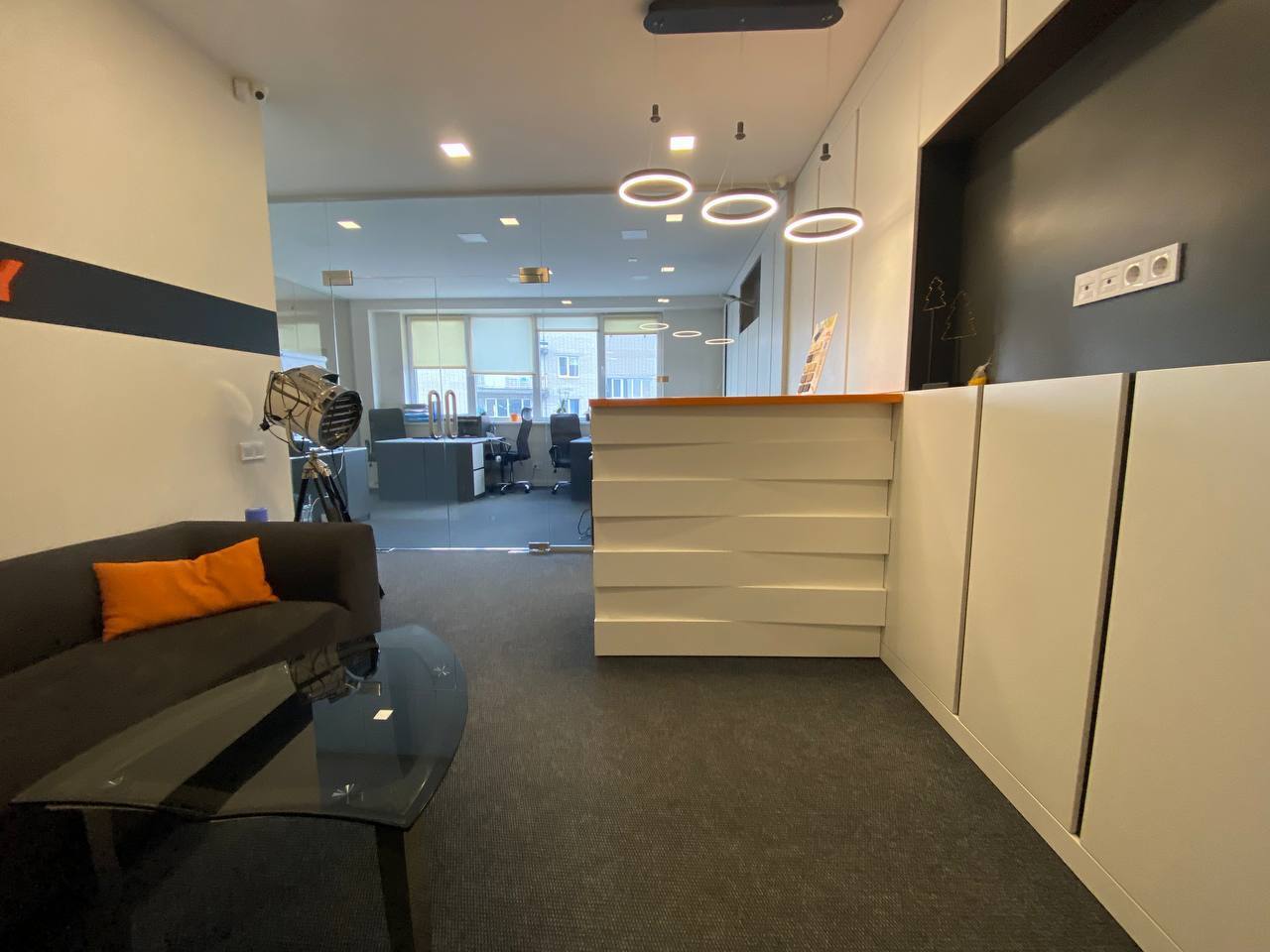 Оренда офісу 93 м², Сергія Подолинського вул.