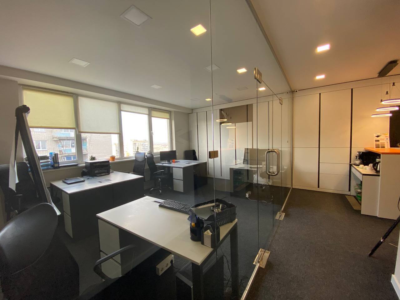 Оренда офісу 93 м², Сергія Подолинського вул.