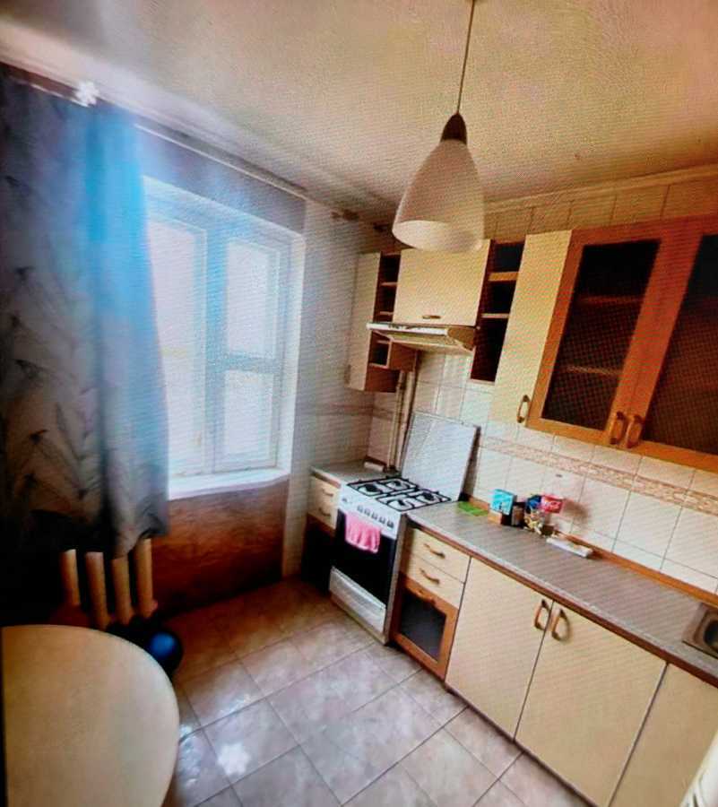 Оренда 2-кімнатної квартири 52 м², Нововокзальна вул., 21