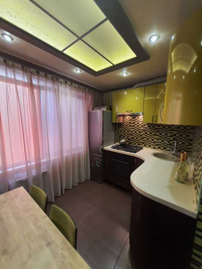 Оренда 1-кімнатної квартири 34 м², Райдужна вул., 3А