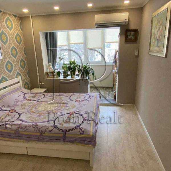 Продажа 2-комнатной квартиры 47 м², Павла Тычины просп., 22А